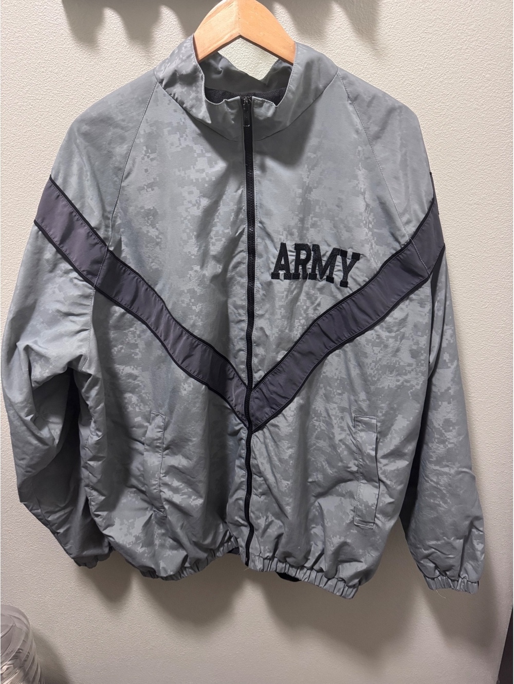 US Army PFU Jacket XL Long SKILCRAFT Gray Digital Camo Physical Fitness Uniform